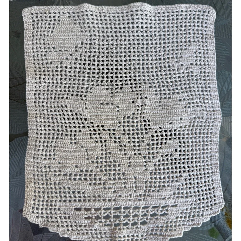 Vintage Hand Crochet Filet Antimacassar Lace Doily Set Beige Floral 3 Pieces